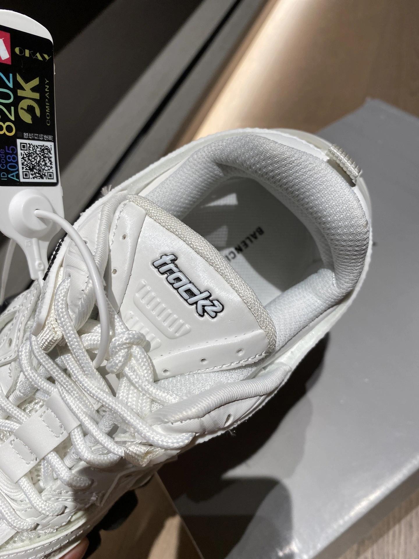 OOBB-- 568614W2GN39610 item:C-X003G1830Y