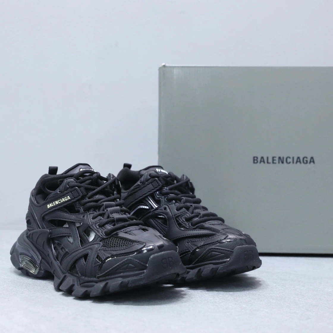 OOBB-- 568615W2GN11000 item:C-X810F1008Y