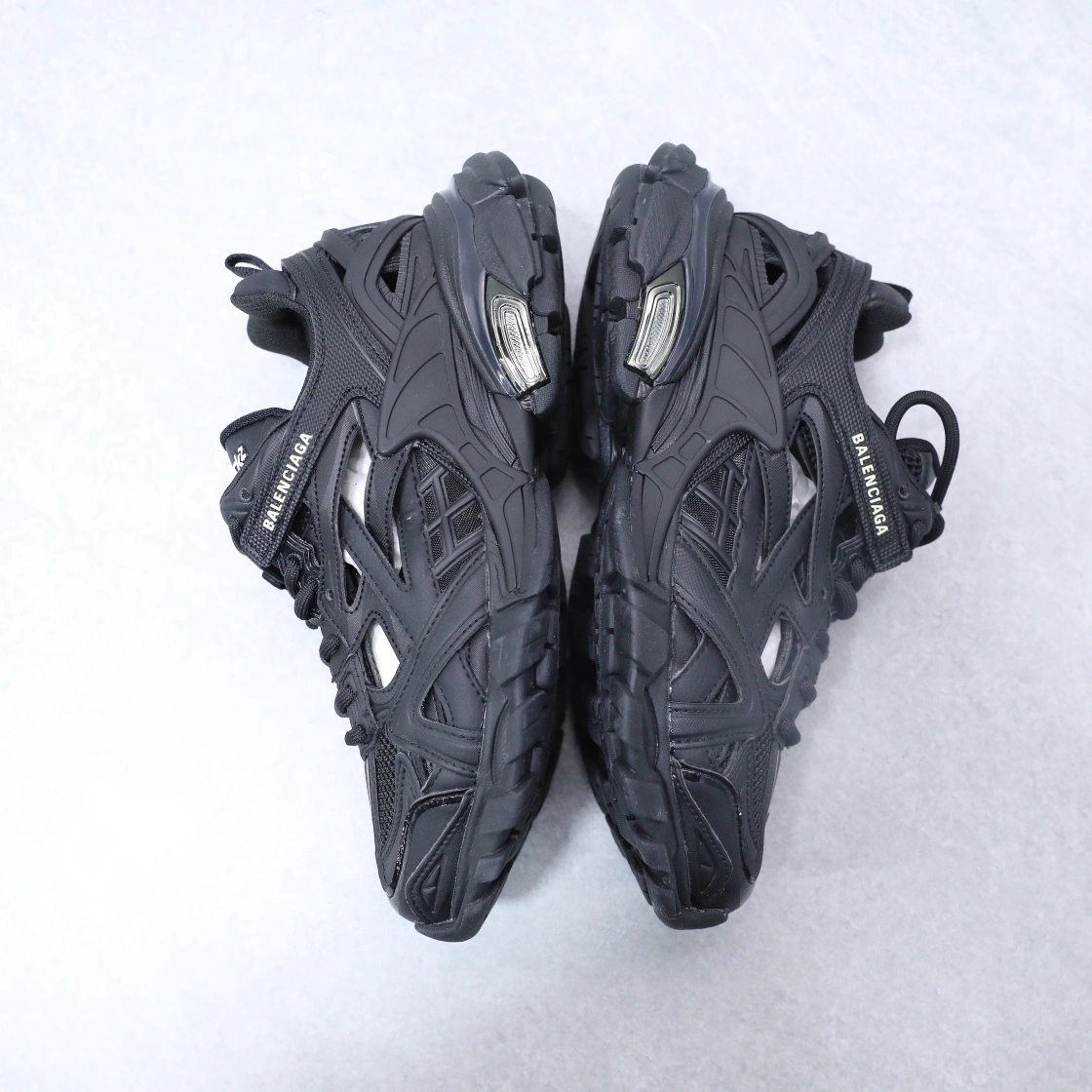 OOBB-- 568615W2GN11000 item:C-X810F1008Y