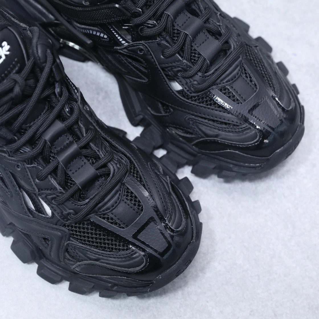 OOBB-- 568615W2GN11000 item:C-X810F1008Y