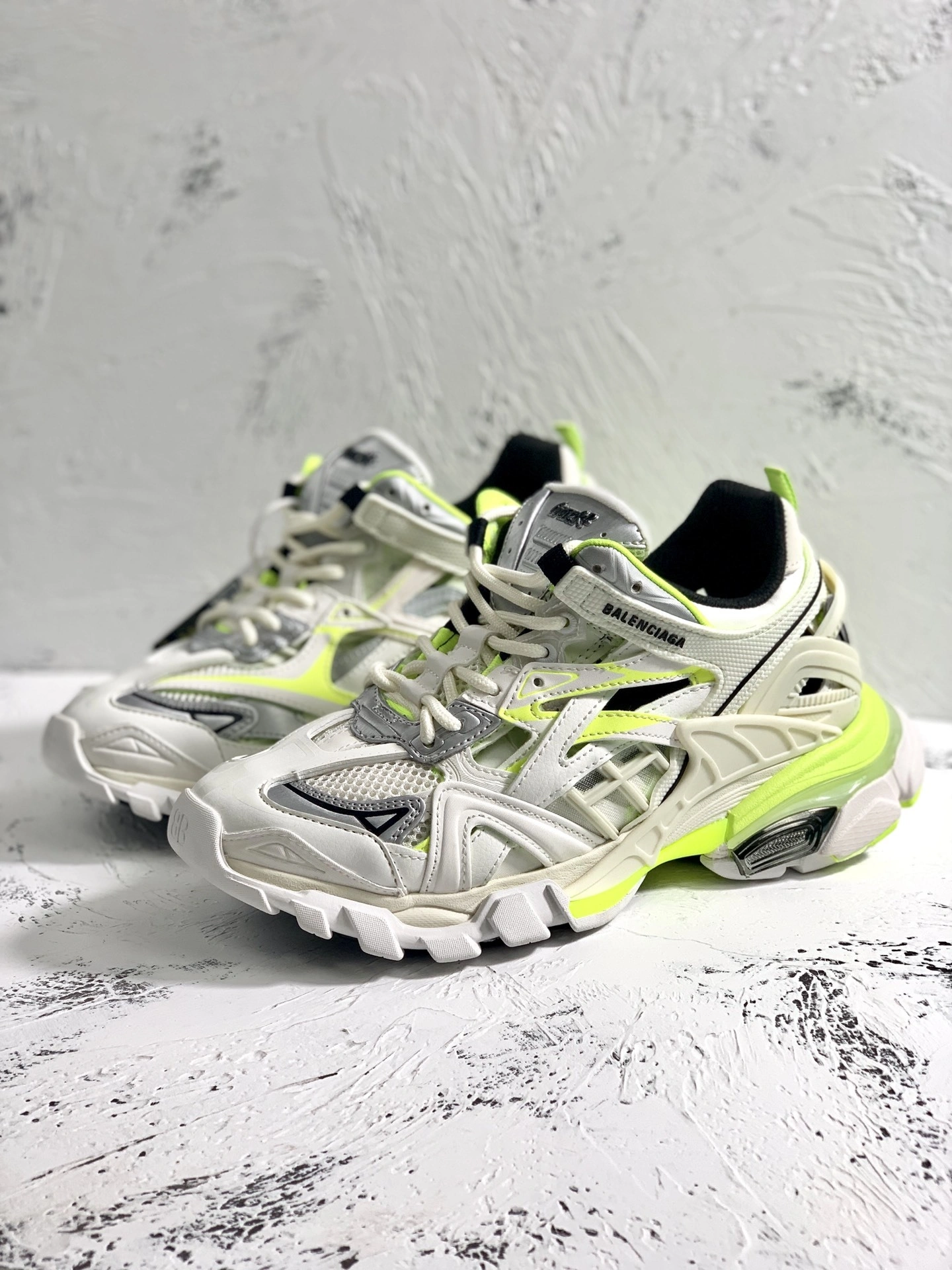 OOBB-- 568615W2GN39073 item:C-X000F0990Y