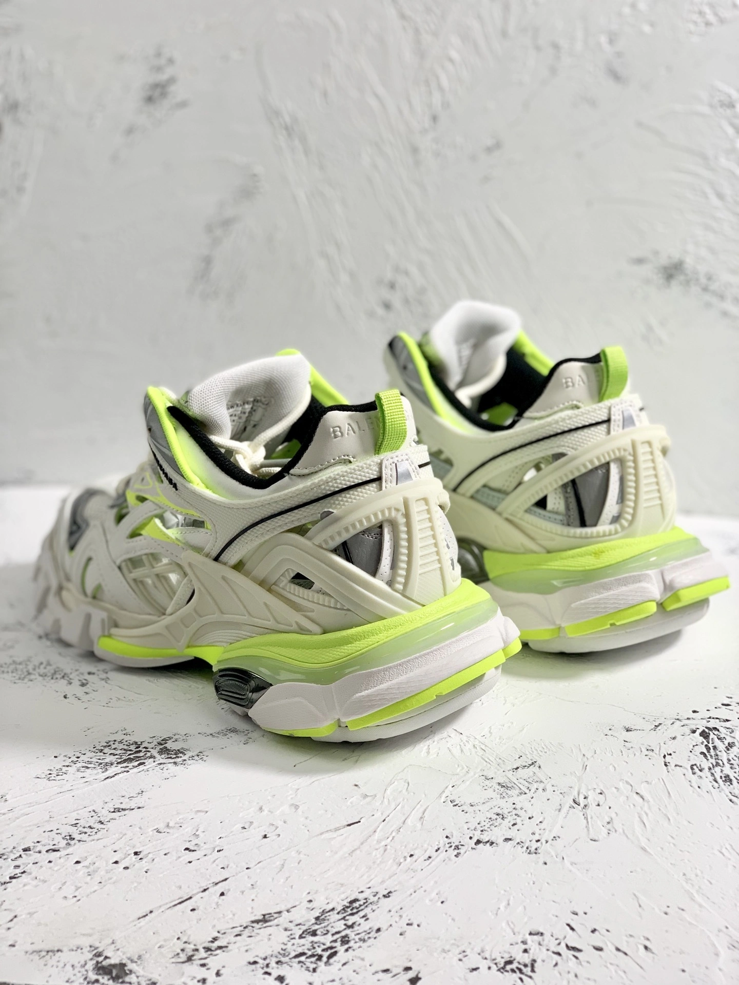 OOBB-- 568615W2GN39073 item:C-X000F0990Y