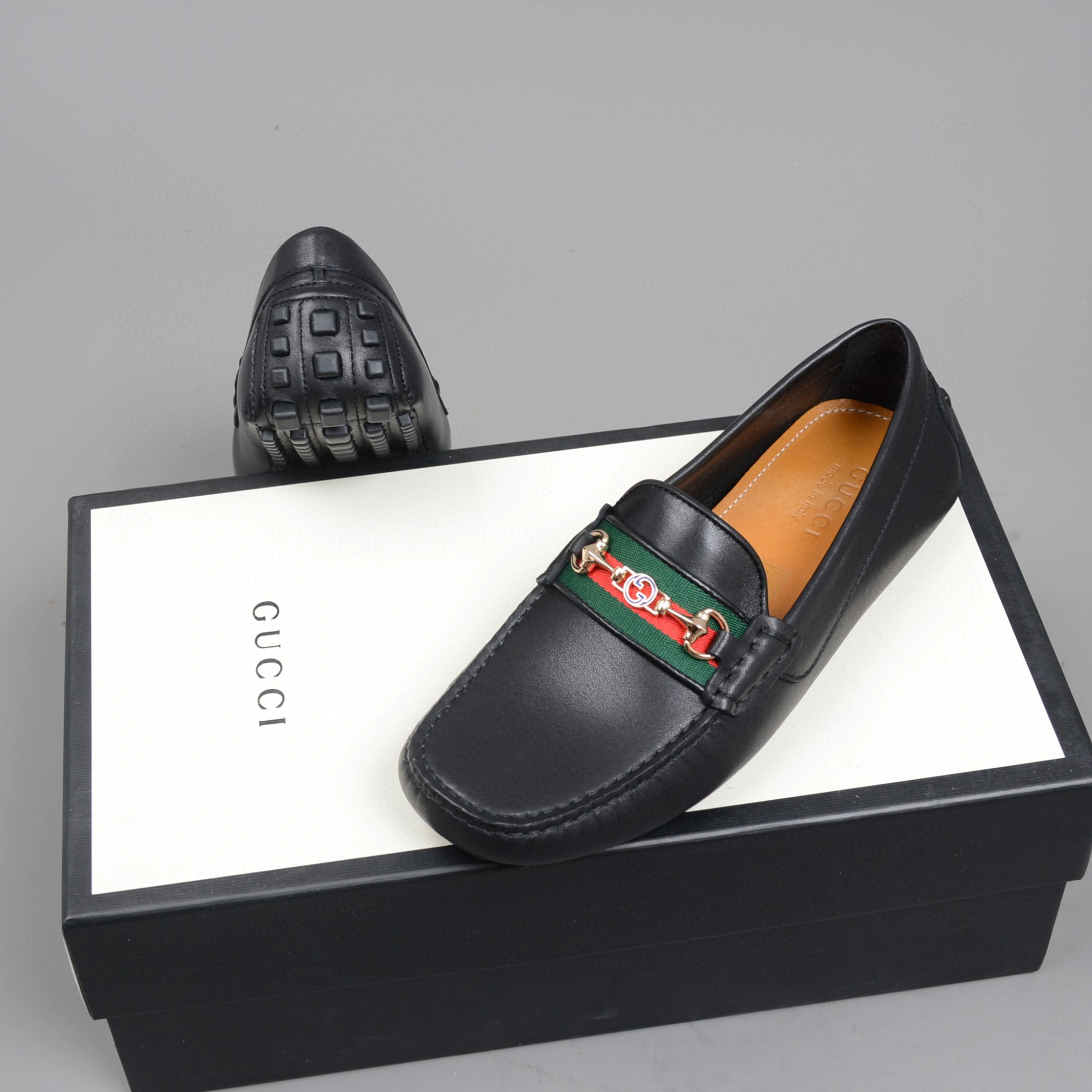 OOBB-- 624698 1XH10 1066 Calfskin item:B-X032E1627L