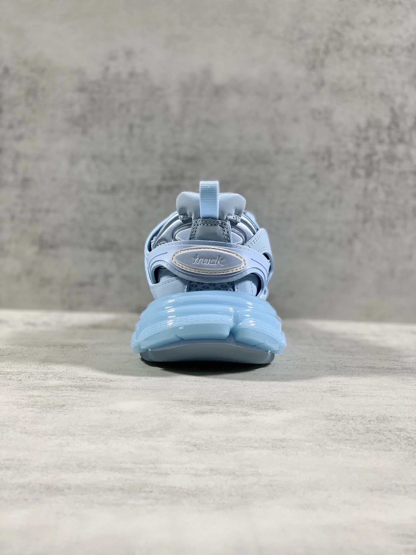 OOBB-- 647742W3BM24200 item:C-X230H0732Y
