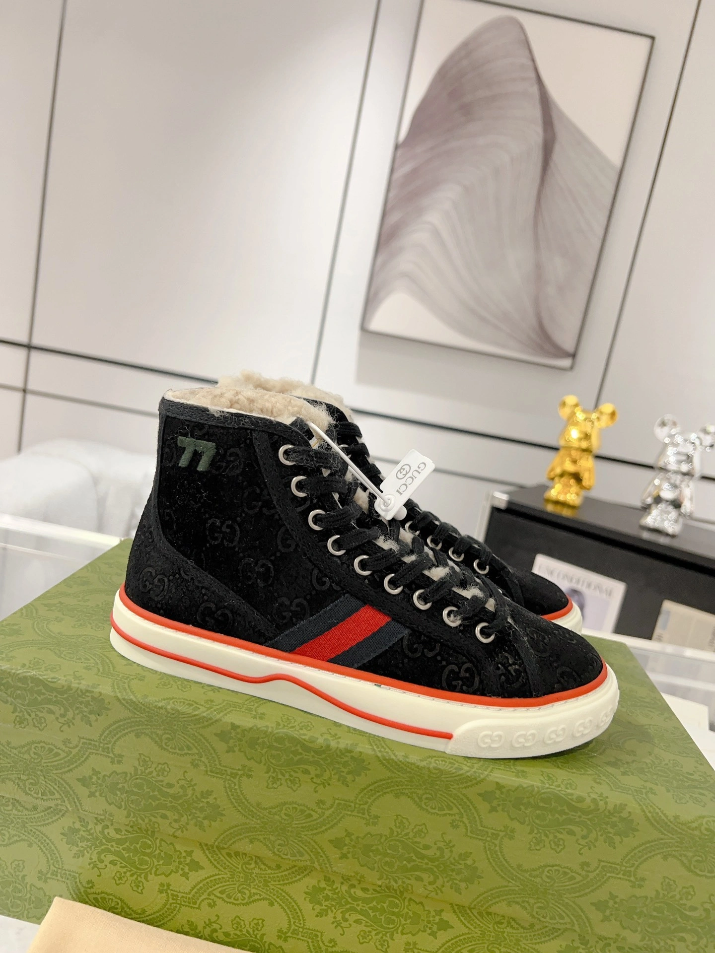 OOBB-- 649335 UJ510 1076 item:C-X076I2376Y