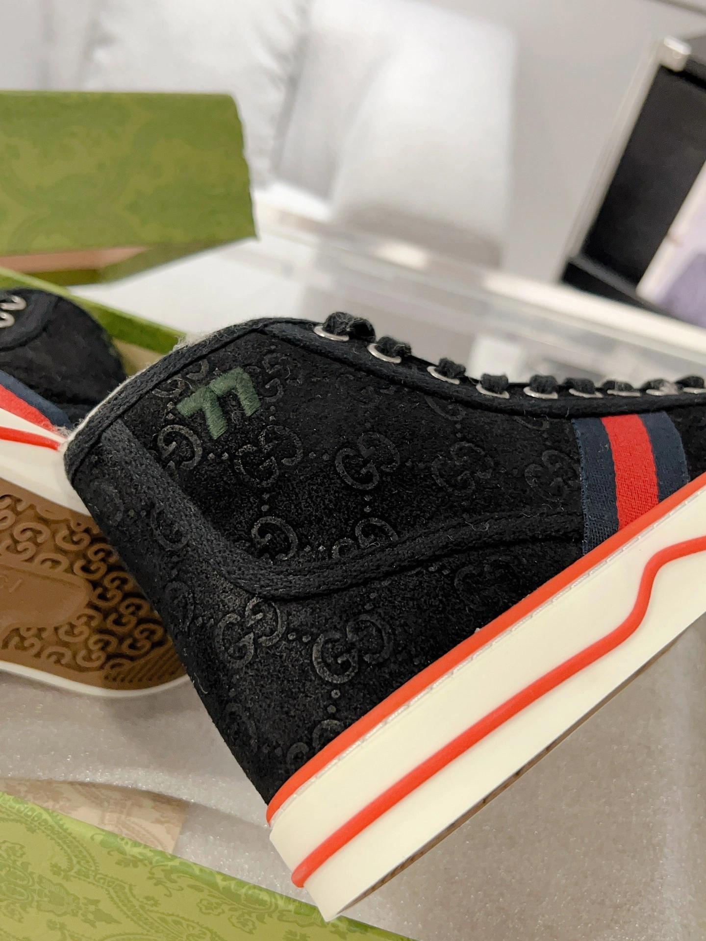 OOBB-- 649335 UJ510 1076 item:C-X076I2376Y