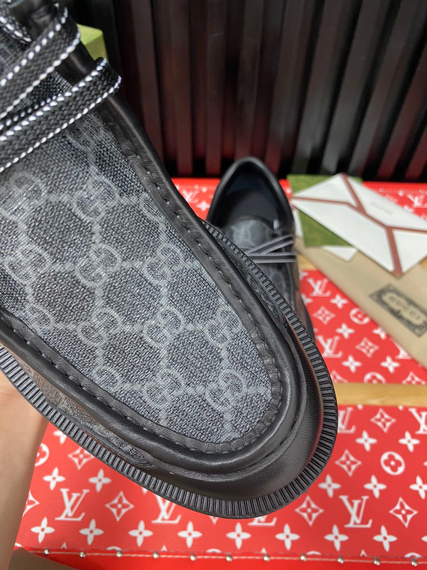 OOBB-- 674367 96GD0 1000 Calfskin item:B-X00E1629L