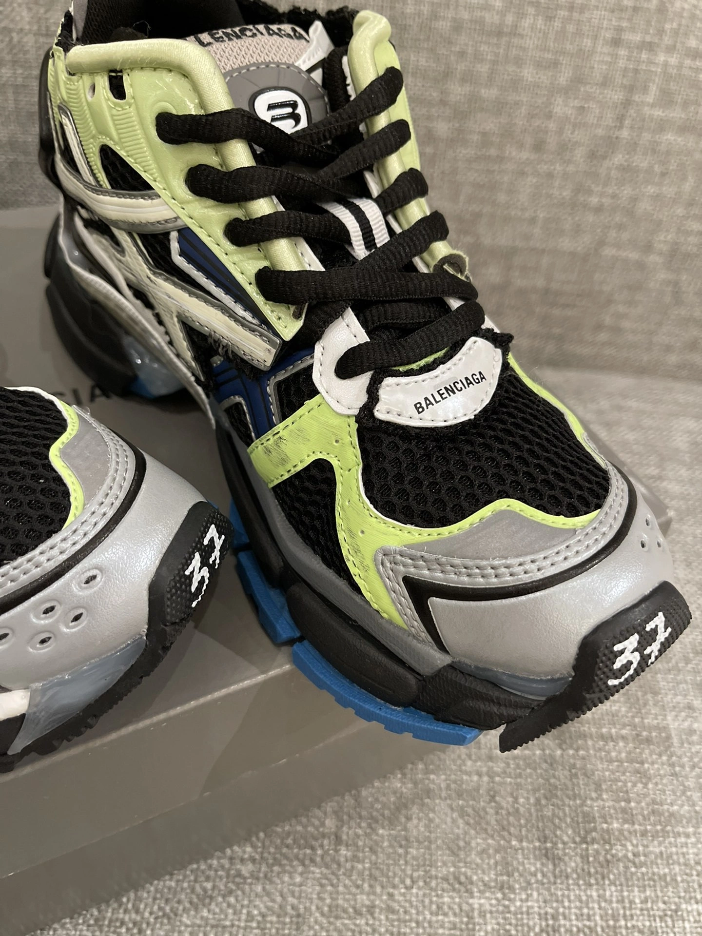 OOBB-- 677402W3RB55179 item:C-X003E2609Y