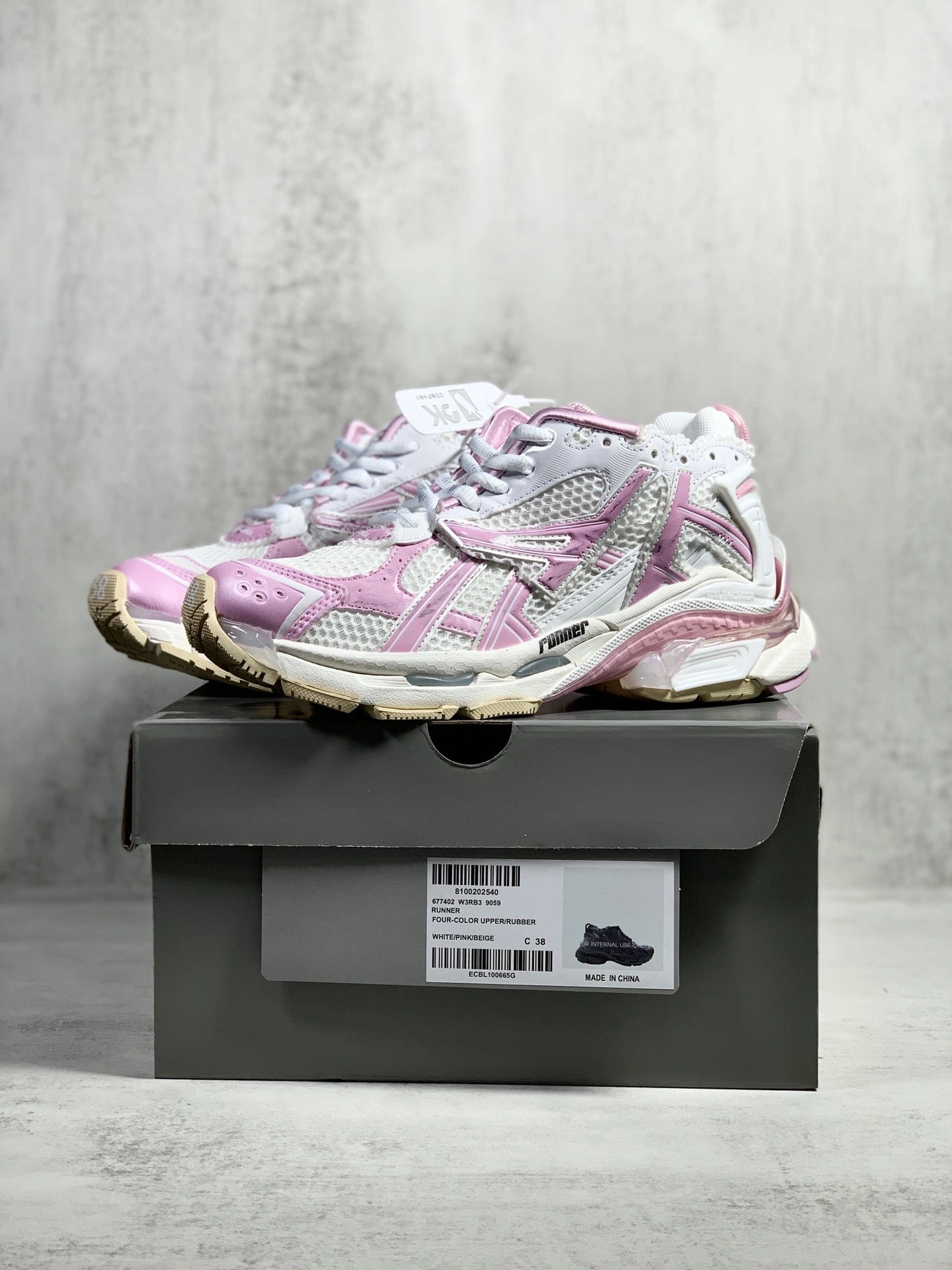 OOBB-- 677403W3RB39059 item:C-X032F0746Y