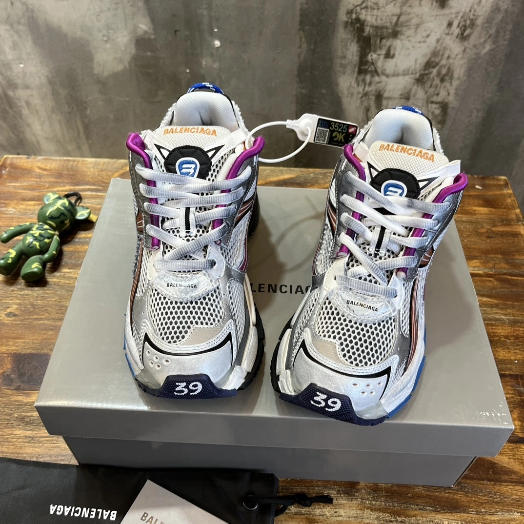 &OOBB-- 677403W3RB68123 Runner item:D-X158B2306