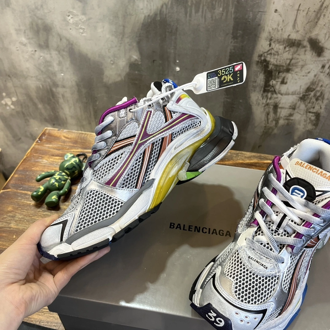 &OOBB-- 677403W3RB68123 Runner item:D-X158B2306