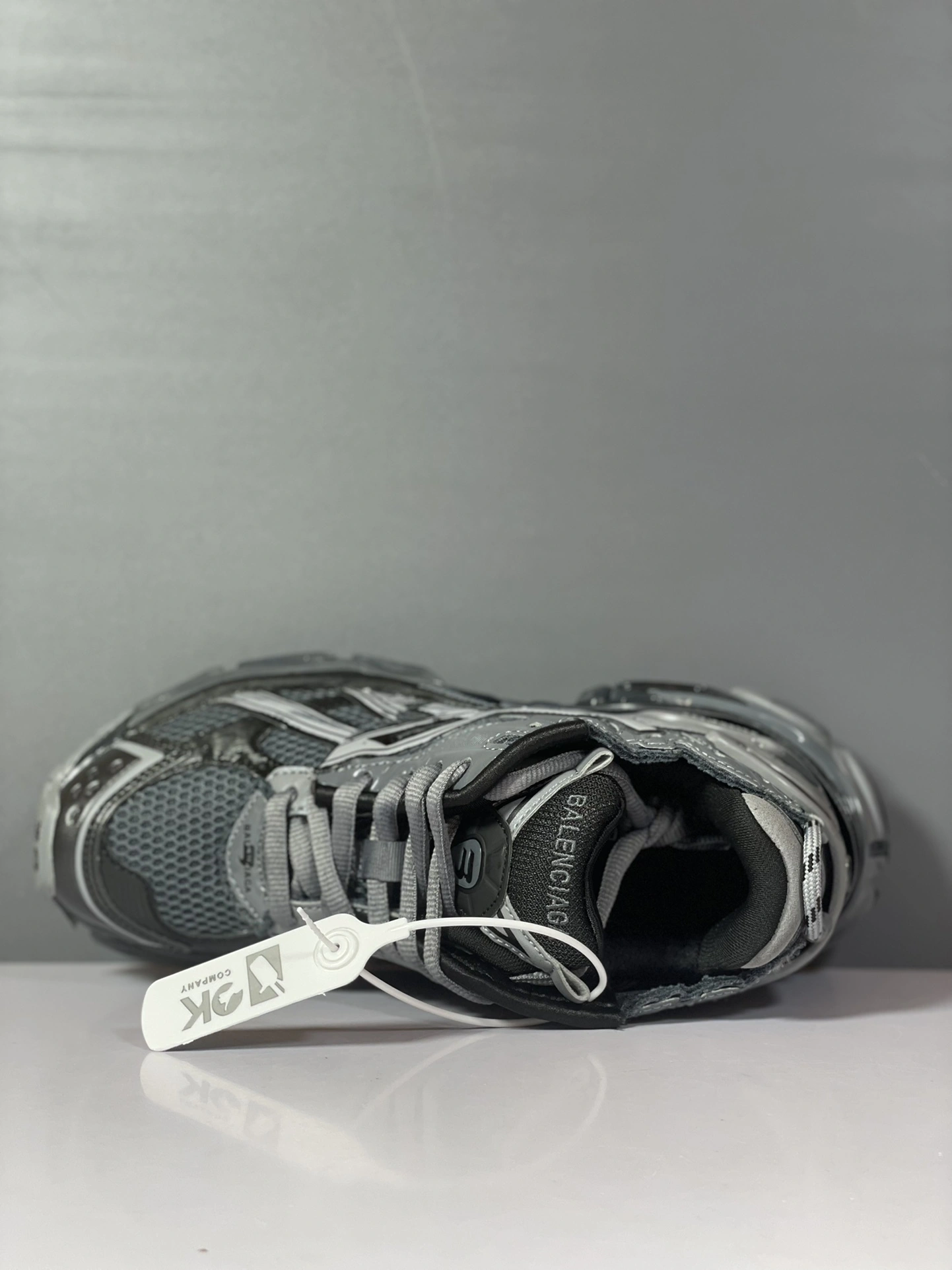 &OOBB-- 677403W3RBR1515 item:C-X000H1631Y