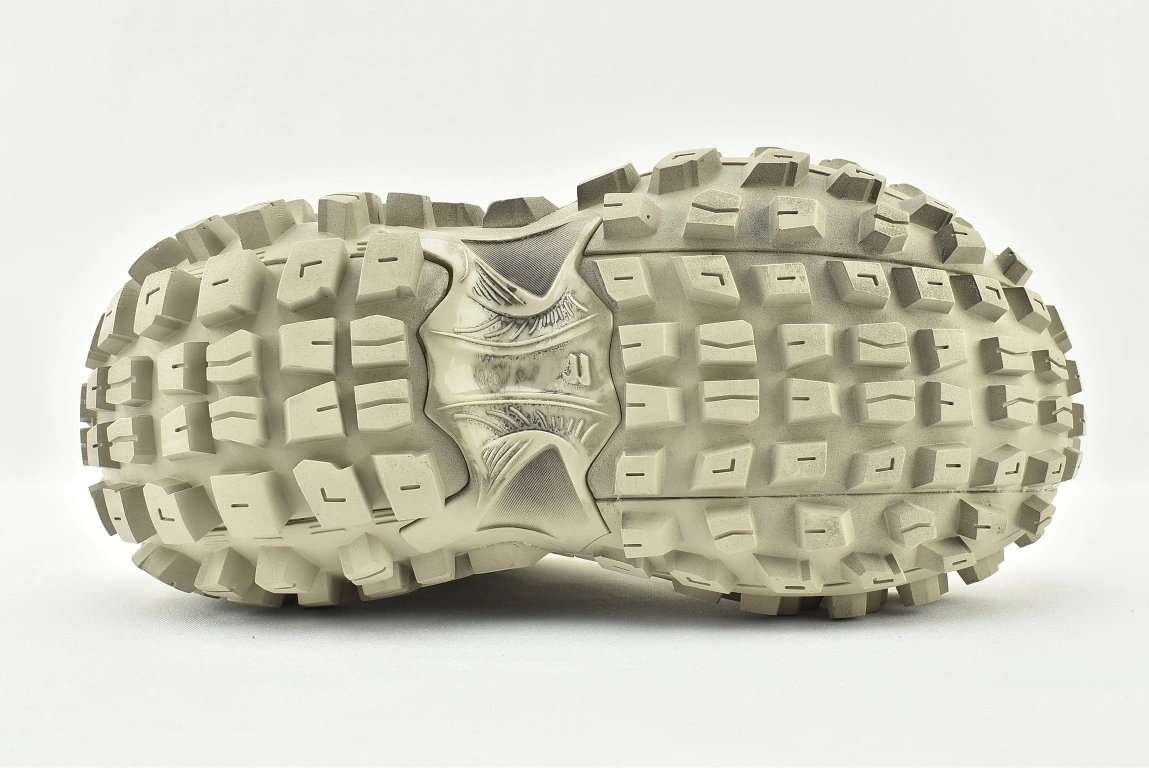 OOBB-- 685611W2RA69700 item:C-X005D2470Y