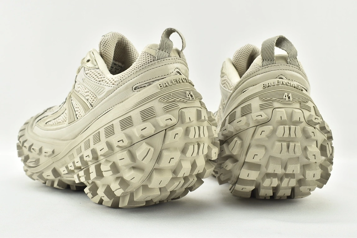 OOBB-- 685611W2RA69700 item:C-X005D2470Y