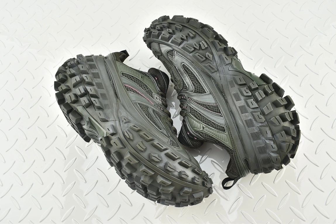 &&OOBB-- 685613W2RA63000 item:C-X005D2469Y