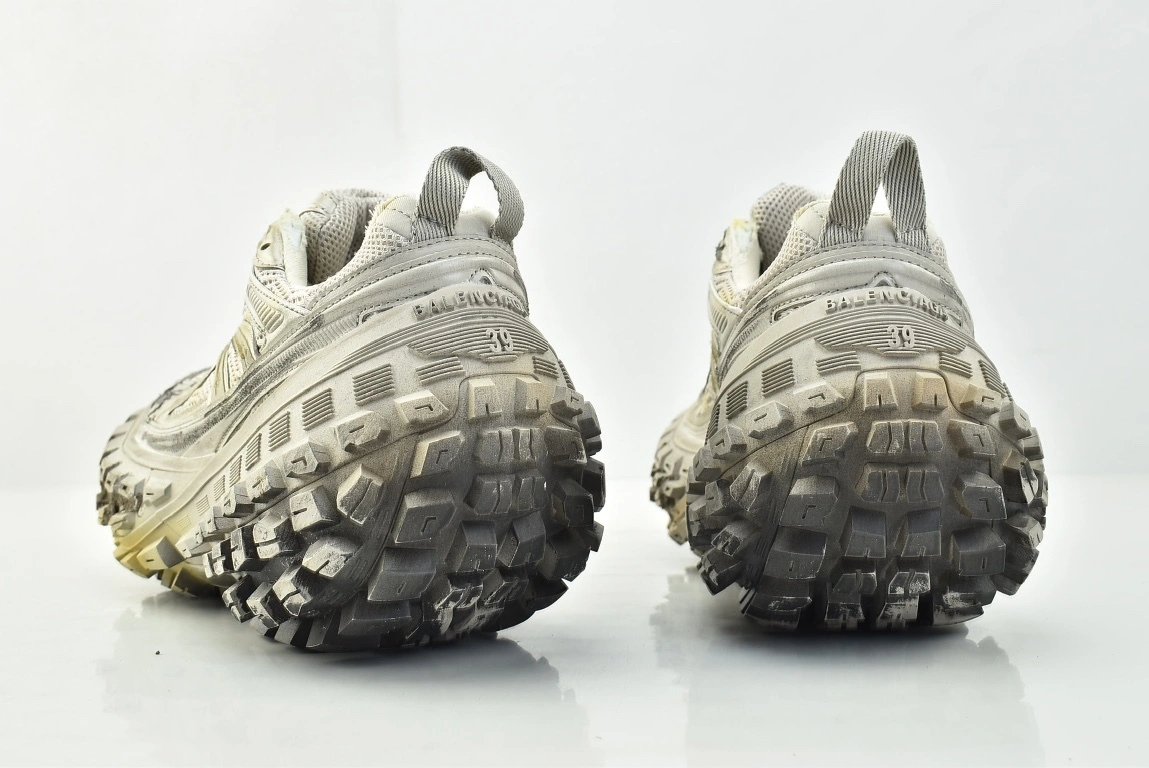 &OOBB-- 685613W2RAF9700 item:C-X005F0979Y