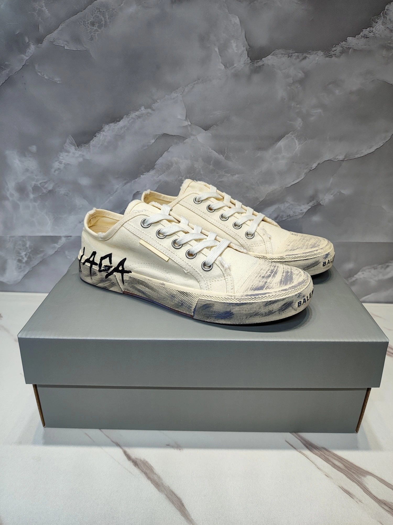 OOBB-- 688757W3RR59010 item:C-X000F0981Y