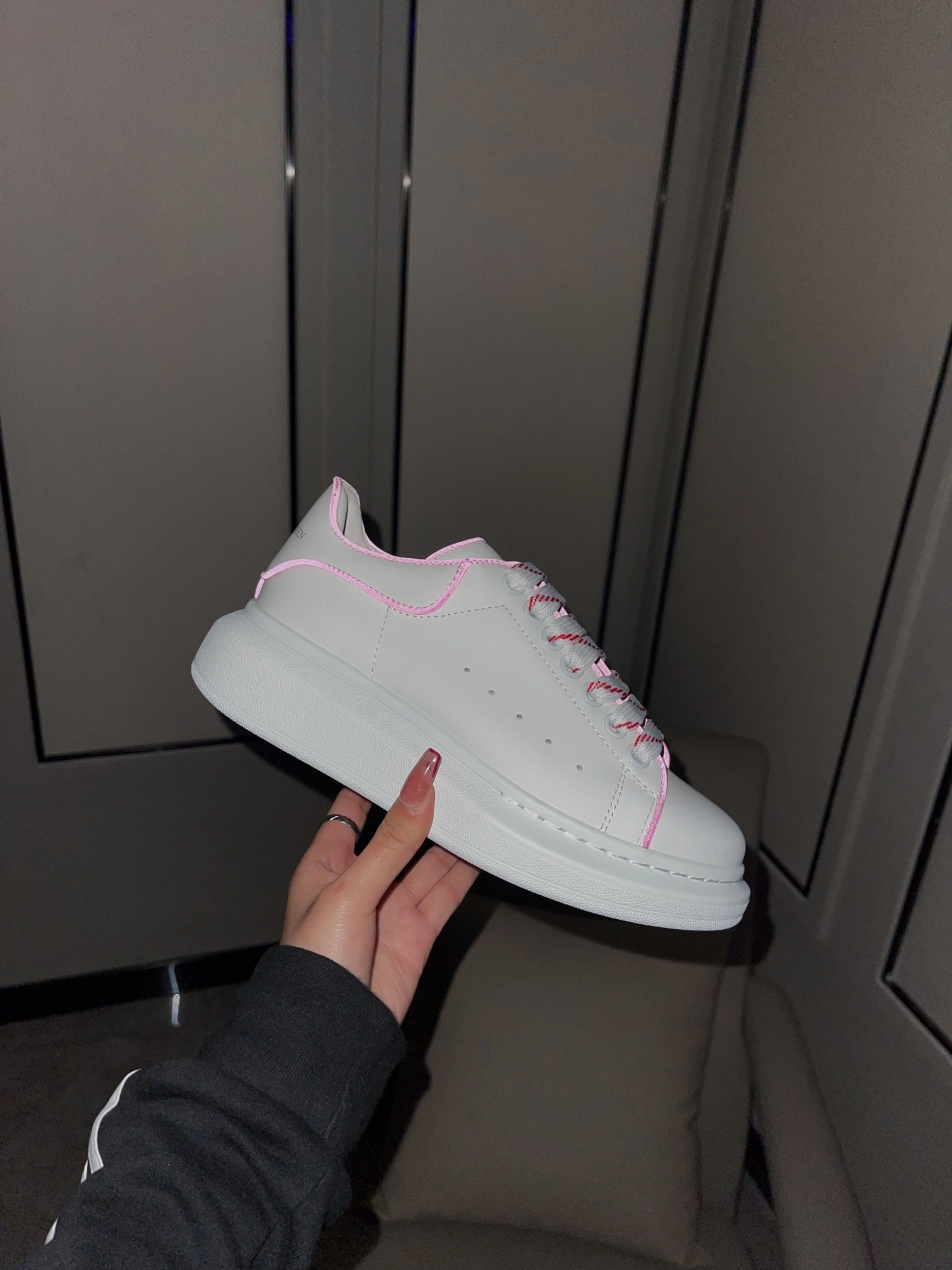 OOBB-- 697600WIBNI9757 item:C-X198F1740Y