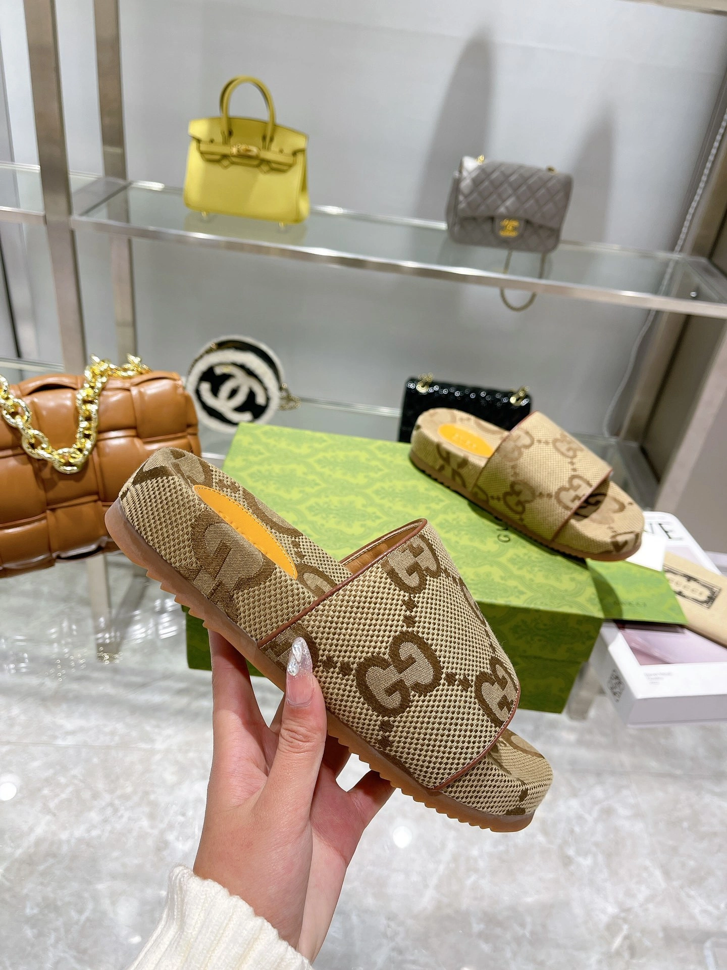 OOBB-- 6u33i 624695 UKOD0 2673 sheepskin item:D-X000G0918