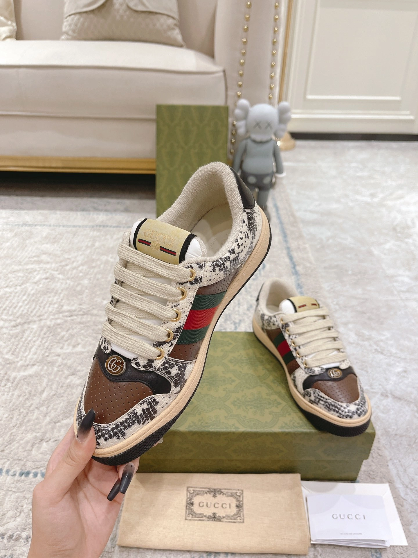 OOBB-- 6u33i 701103 19YC0 9781 cowhide item:D-X158F0314S