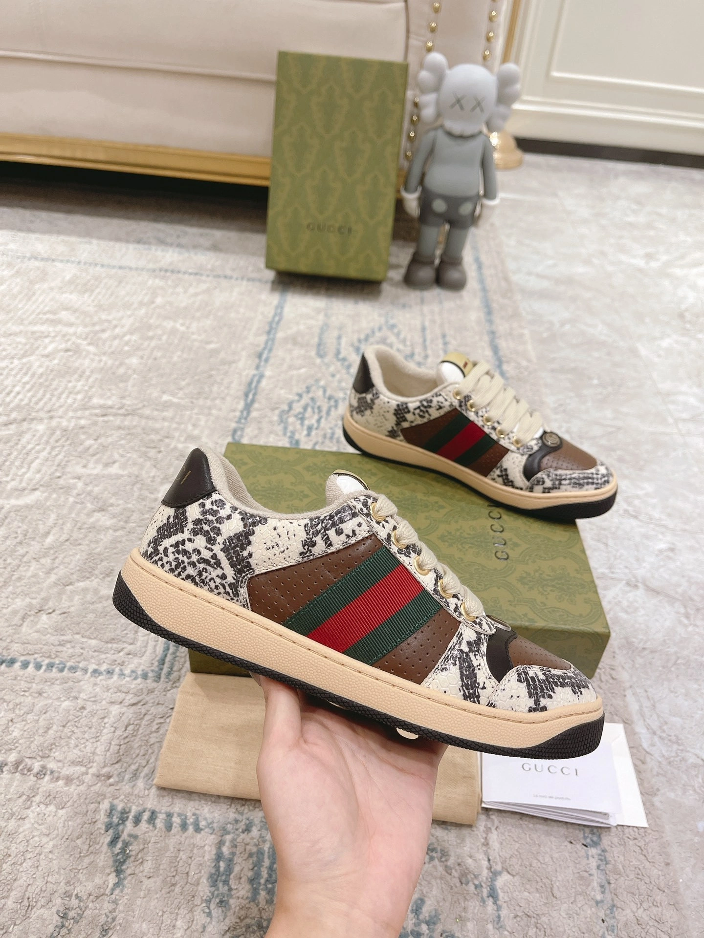 OOBB-- 6u33i 701103 19YC0 9781 cowhide item:D-X158F0314S
