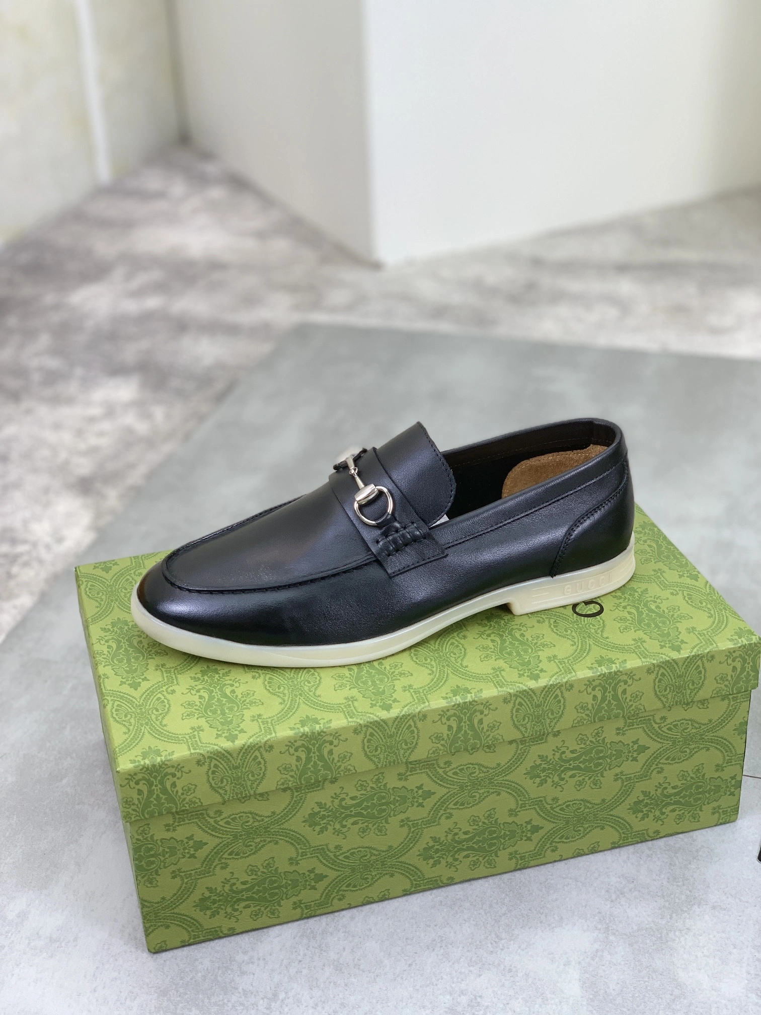 OOBB-- 6u33i 782672 1XH00 1000 Calfskin item:D-X158G0943