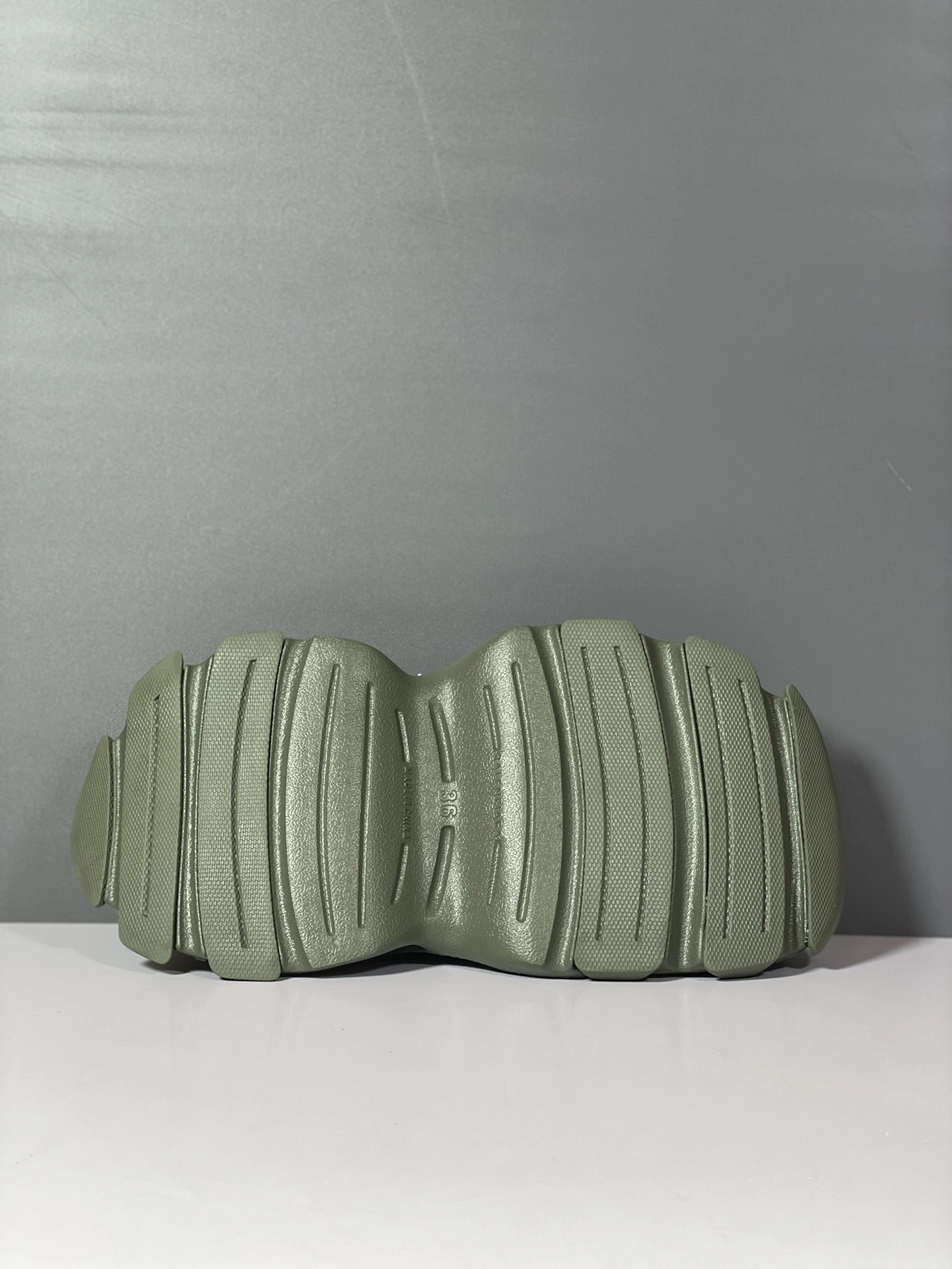 OOBB-- 702421W3CES3500 item:C-X000F2189Y