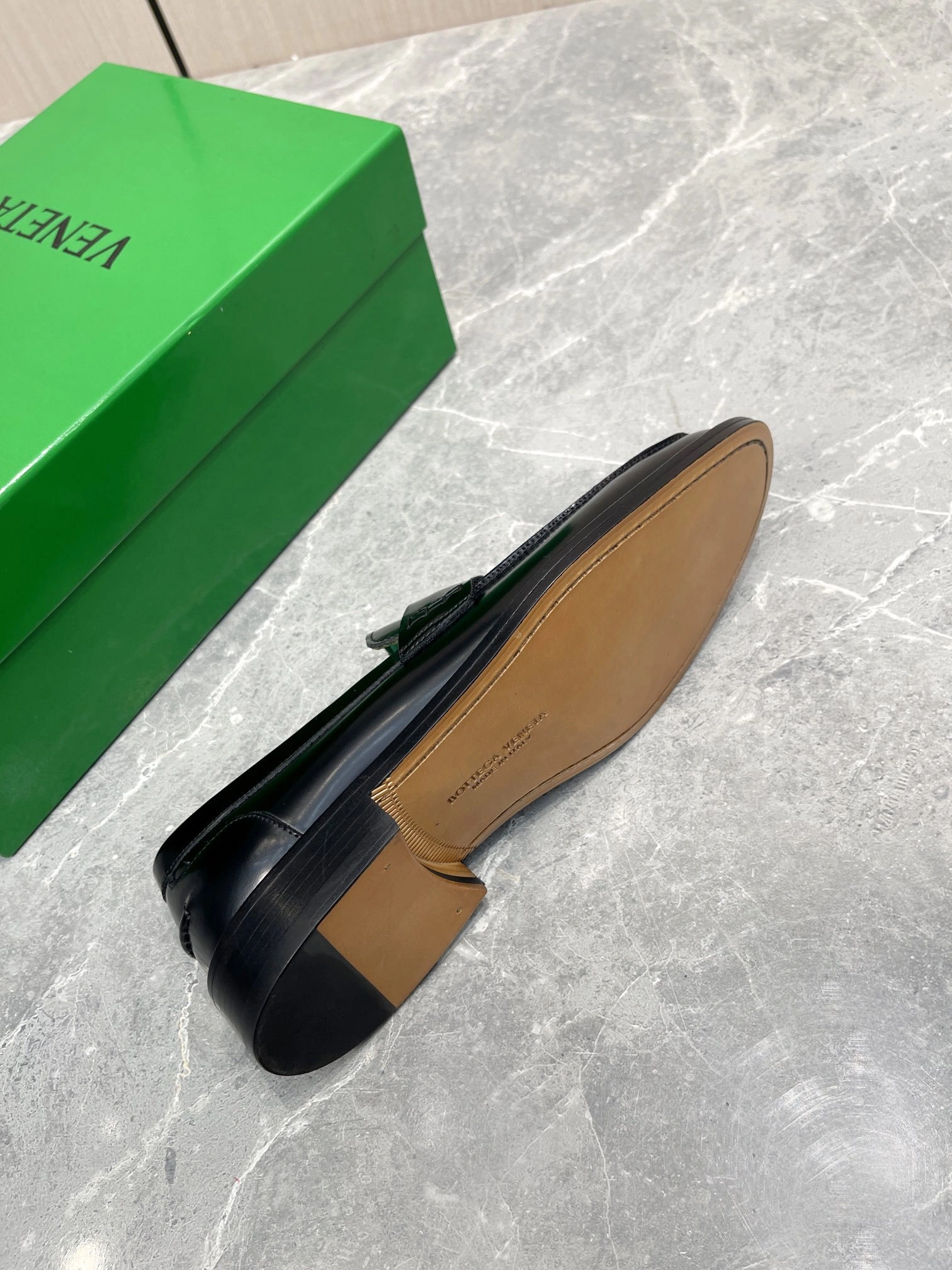 OOBB-- 716219V2CM01000 item:C-X298D0616