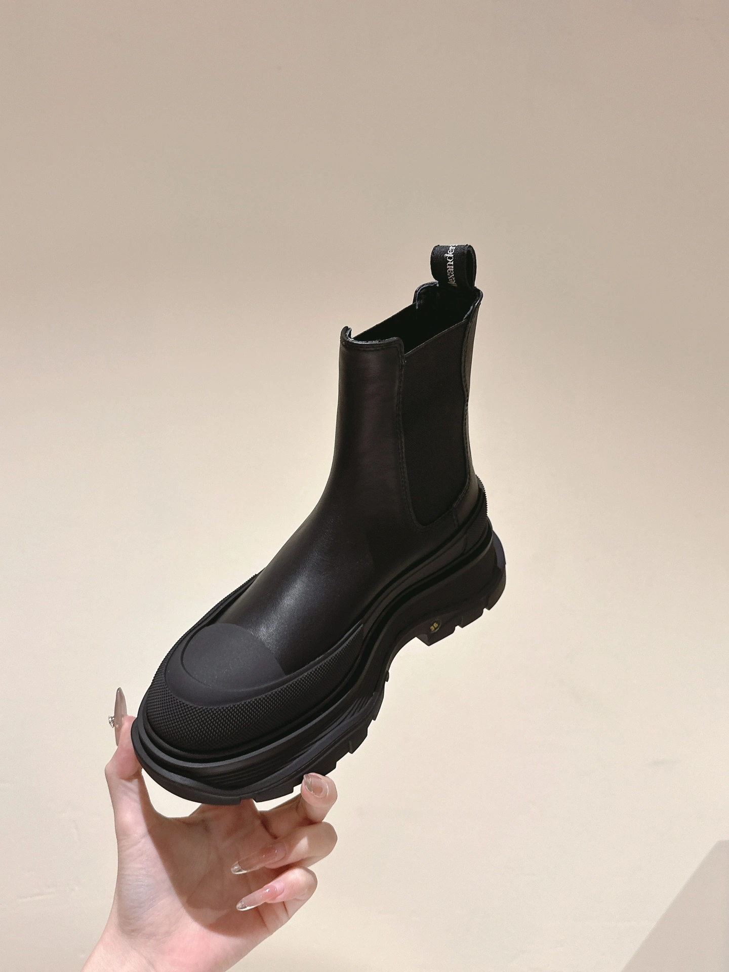 OOBB-- 73Qu559 635714WHZ611081 634617WHZ611081 sheepskin item:E-X362I0519