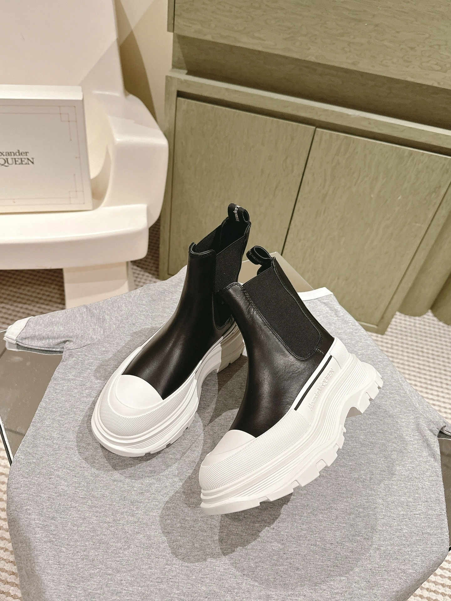 OOBB-- 73Qu559 705672WHZ611071 635714WHZ611071 sheepskin item:E-X362I0514