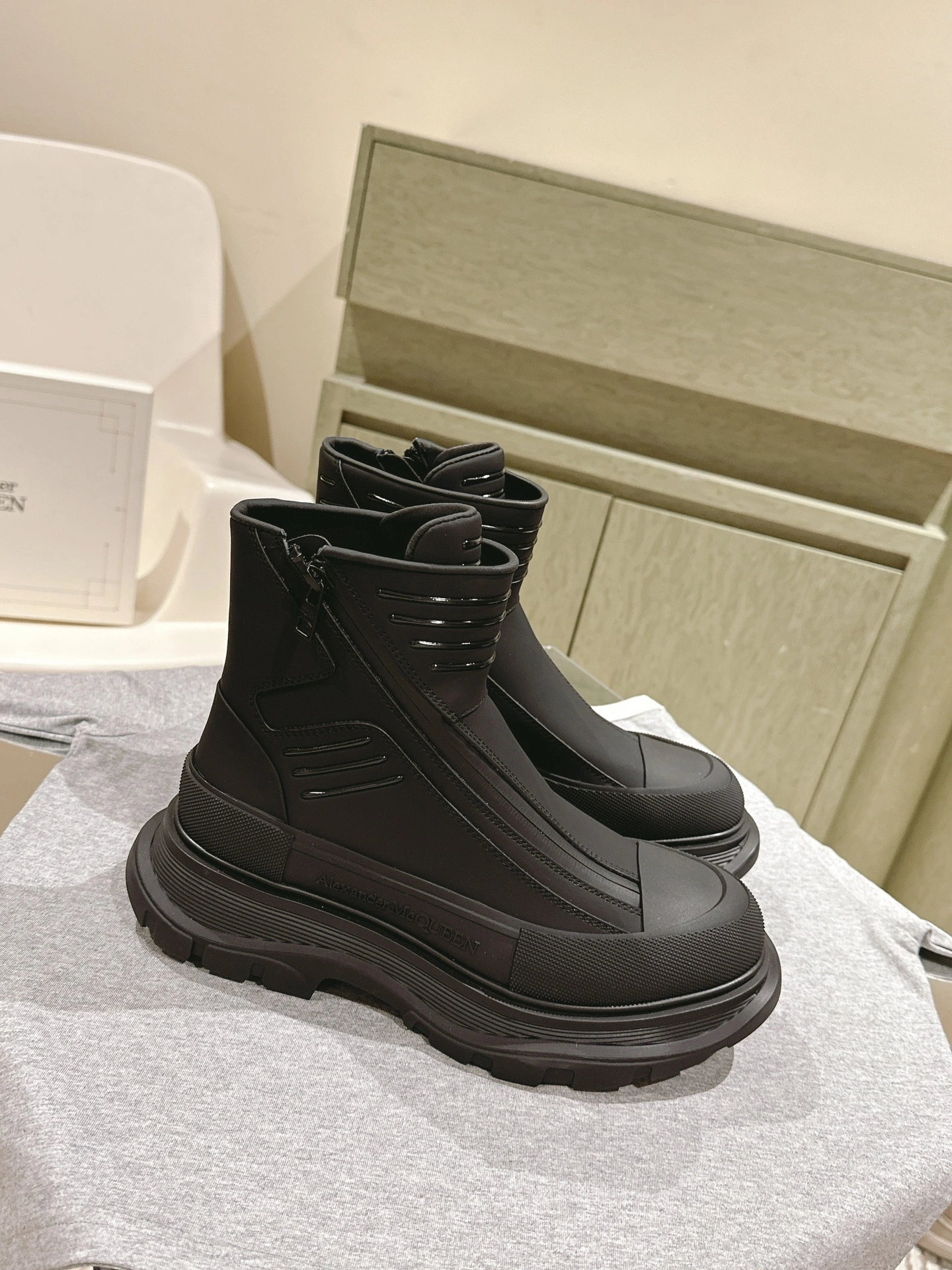 OOBB-- 73Qu559 757712WHYKF1000 sheepskin item:E-X362I0515