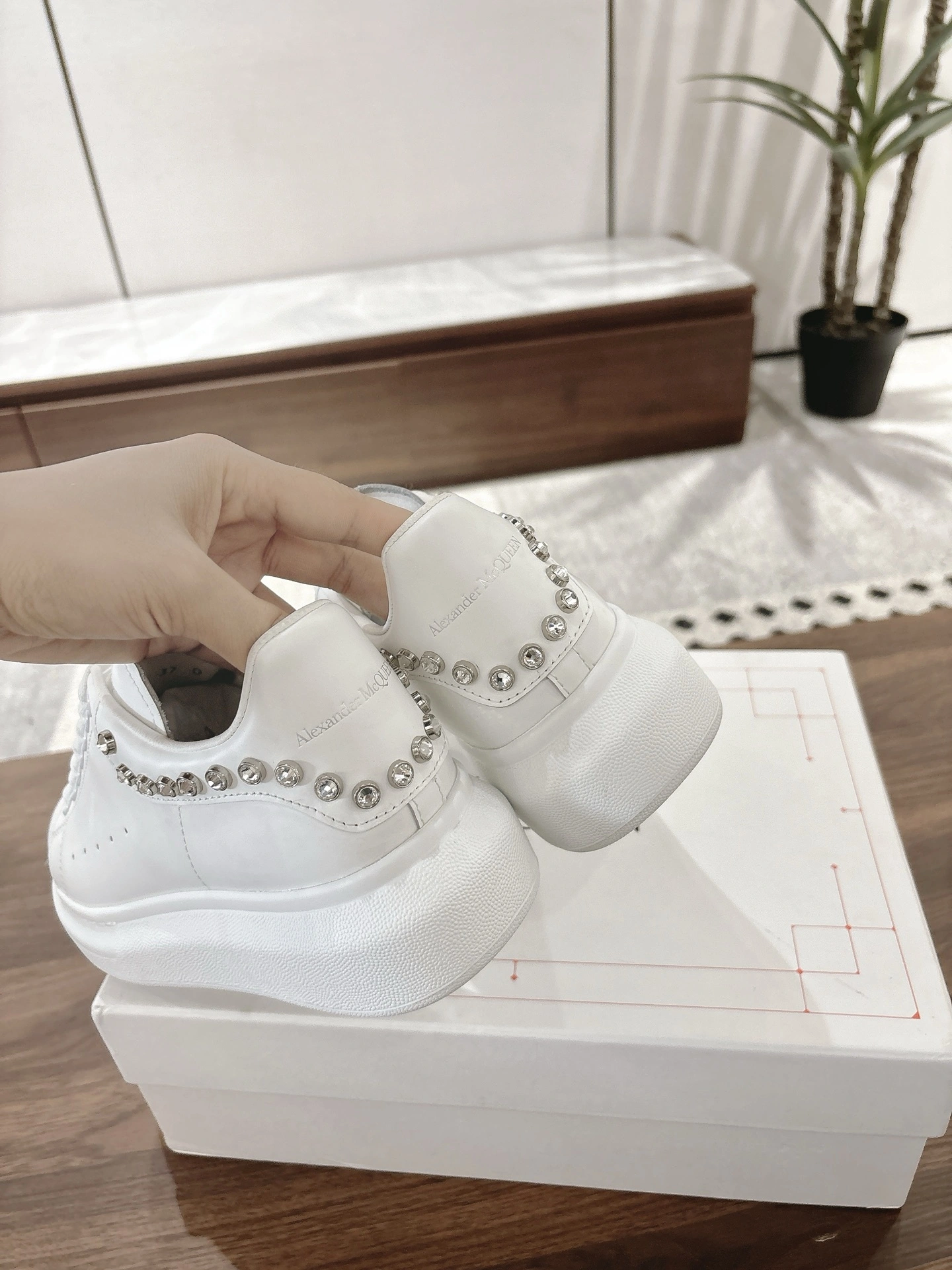 OOBB-- 73Qu559 837460WIAGM9083 cowhide sheepskin item:E-X076I2301