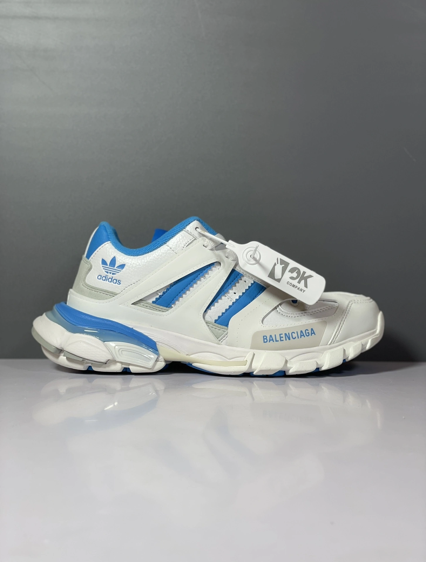 OOBB-- 741106W3CZ19040 item:C-X298I0658Y