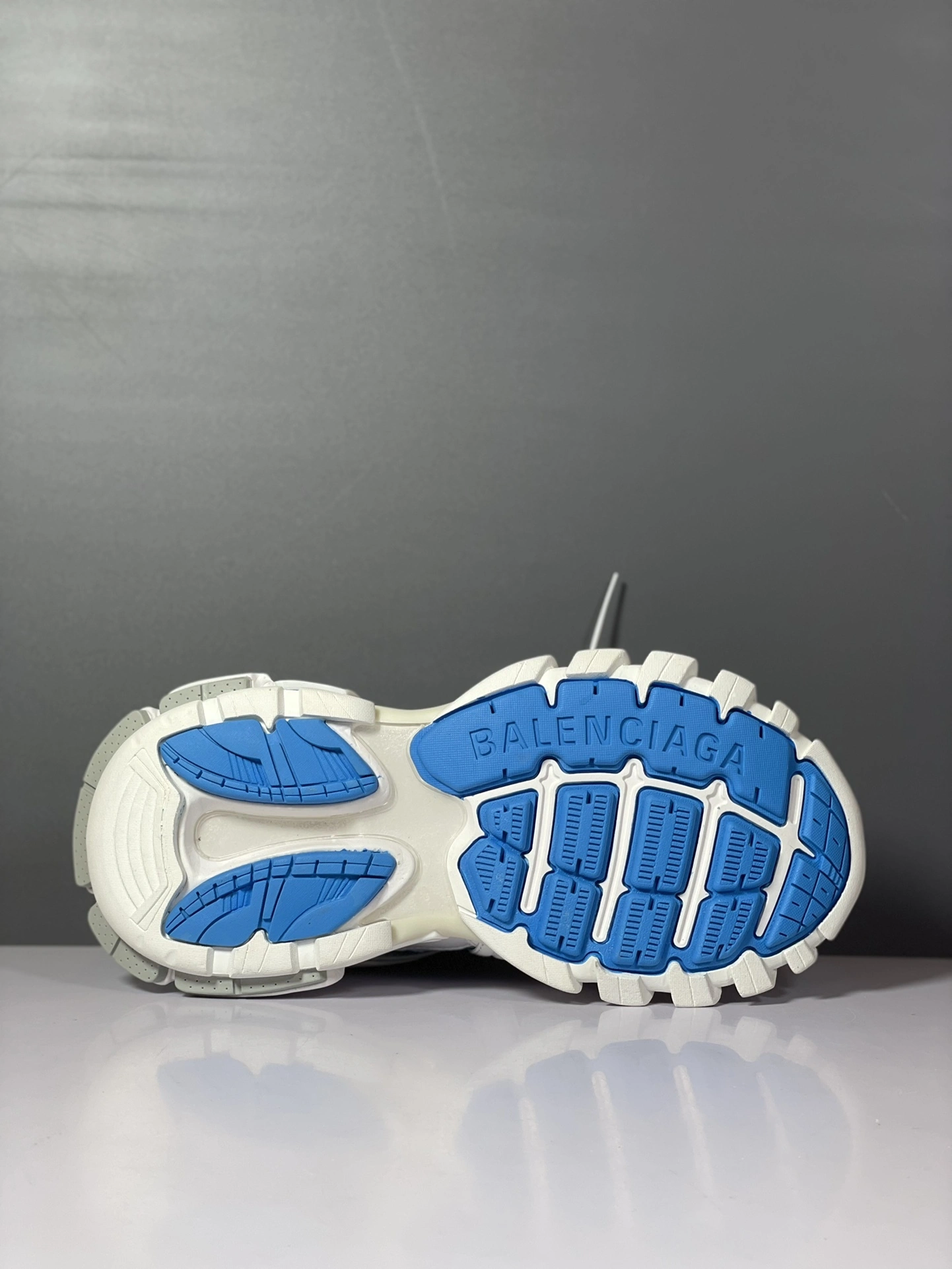 OOBB-- 741106W3CZ19040 item:C-X298I0658Y