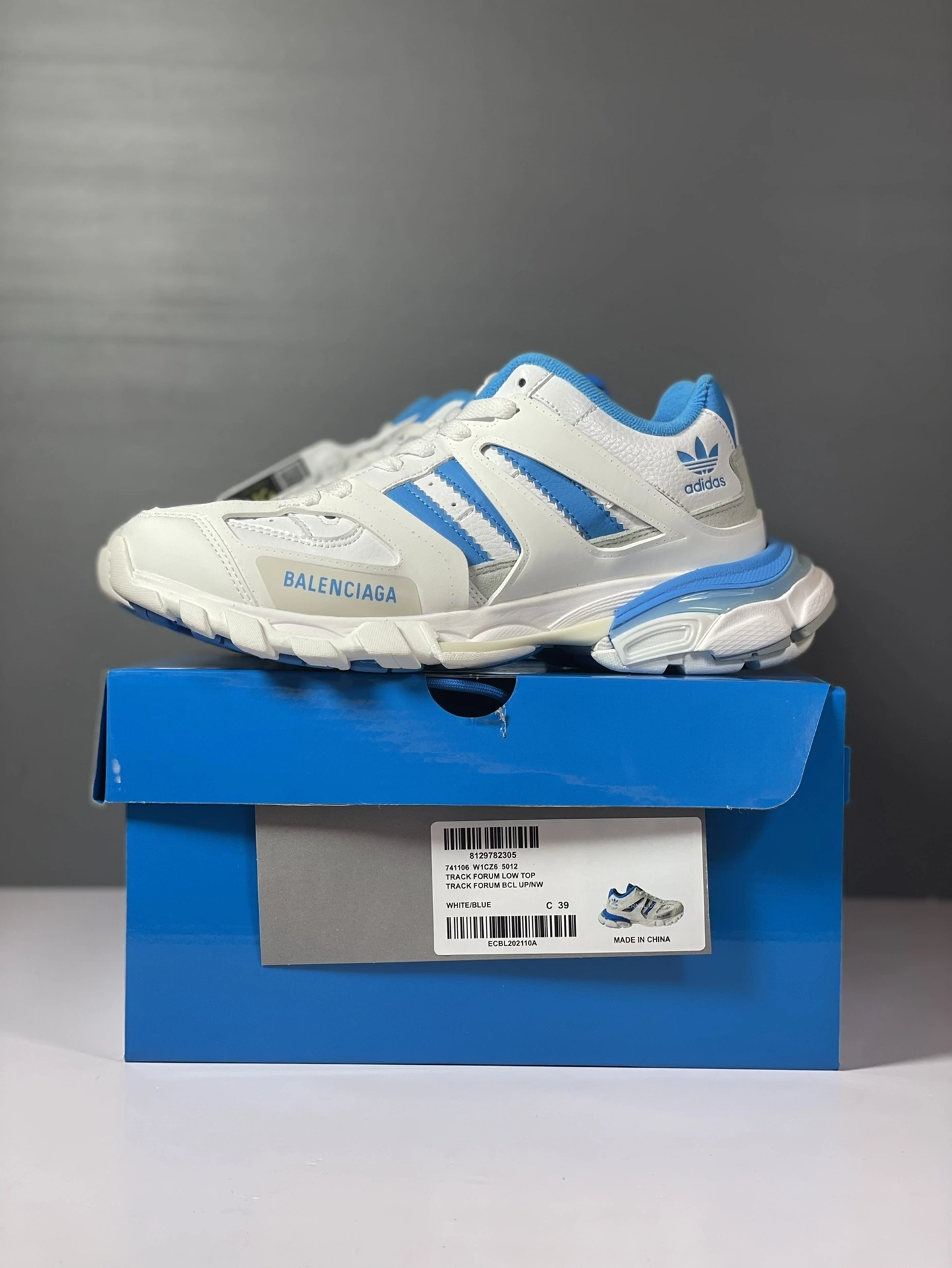 OOBB-- 741106W3CZ19040 item:C-X298I0658Y