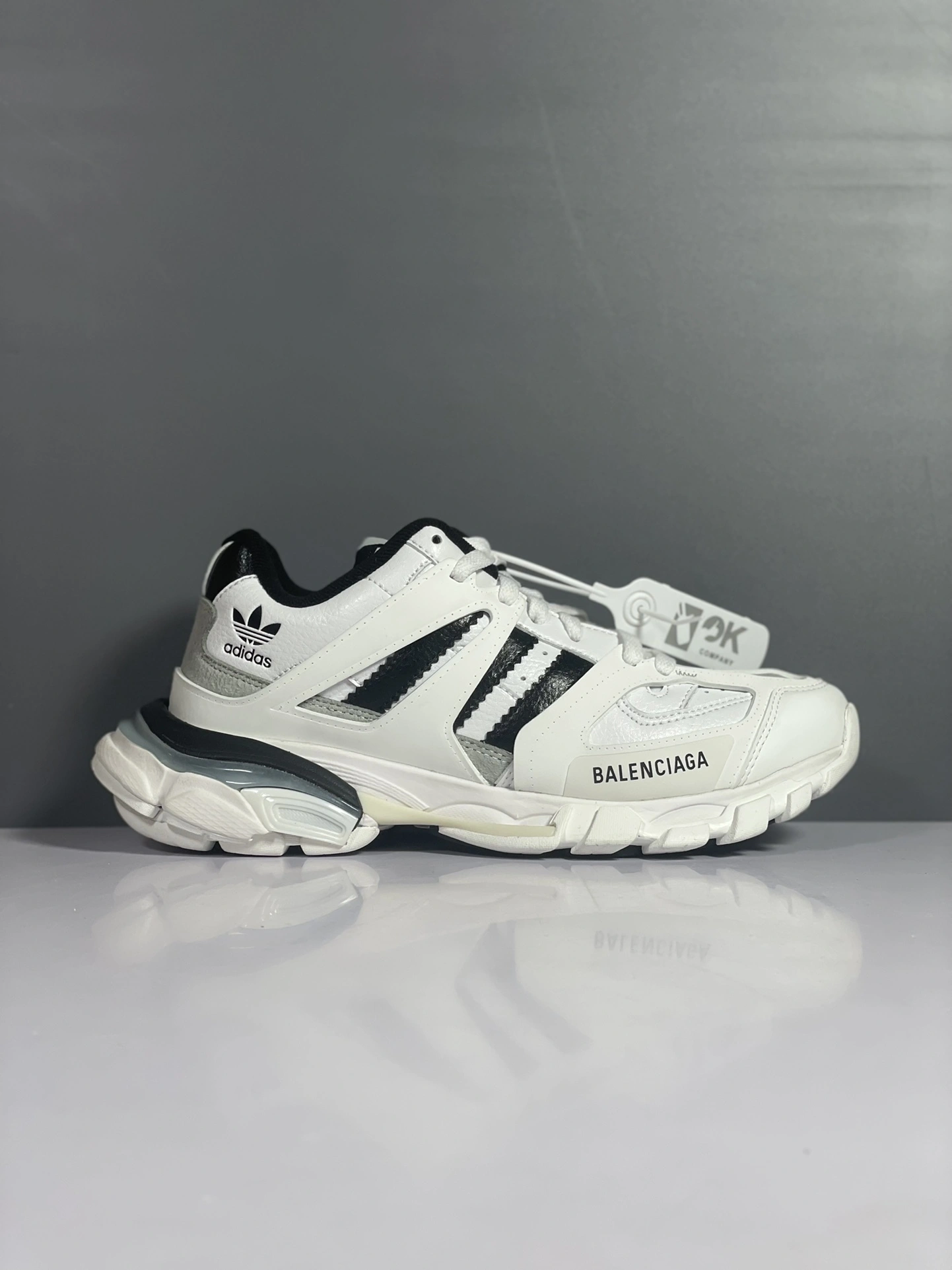 OOBB-- 741107W3CZ19010 item:C-X004G2007Y