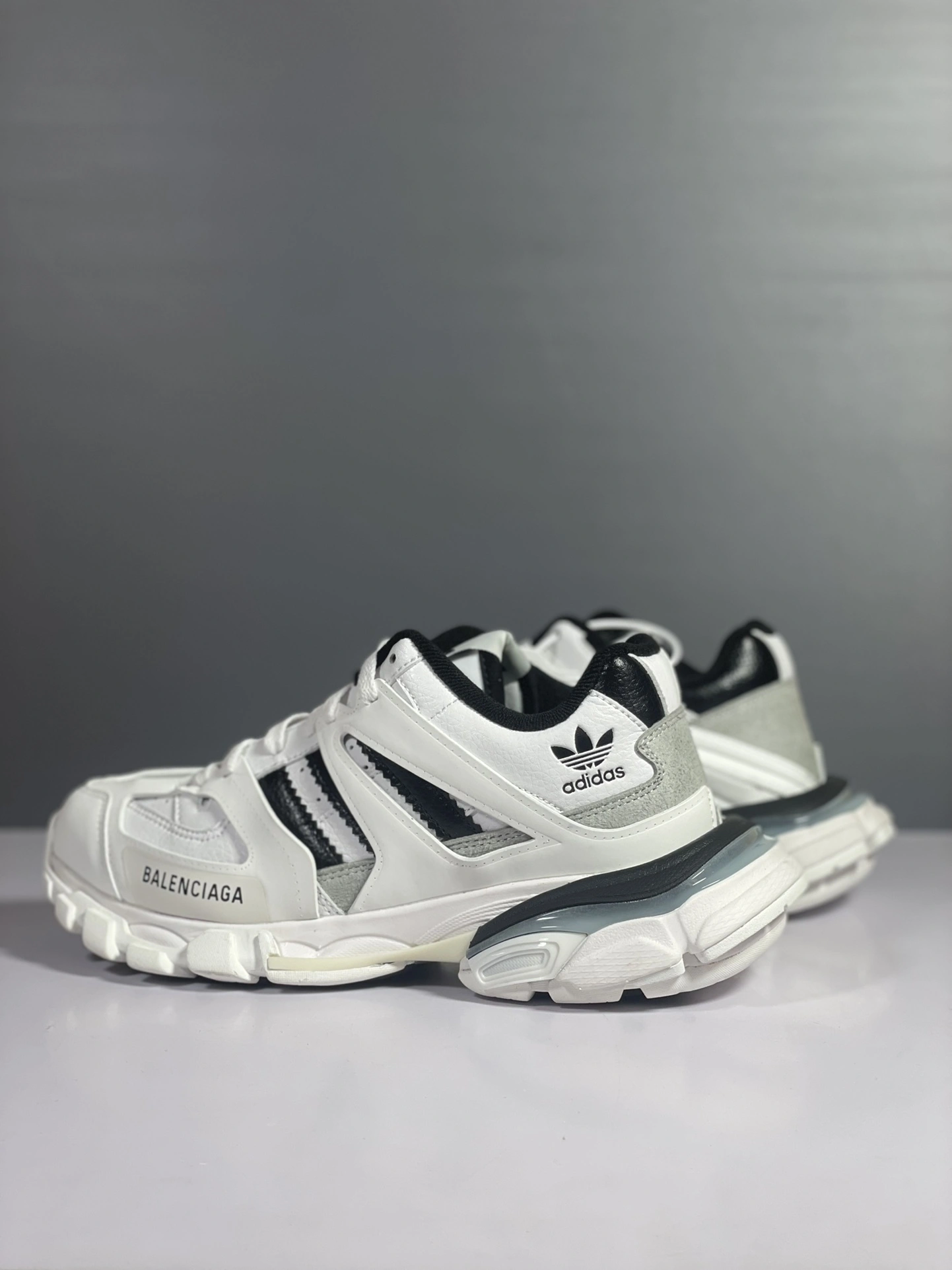 OOBB-- 741107W3CZ19010 item:C-X004G2007Y