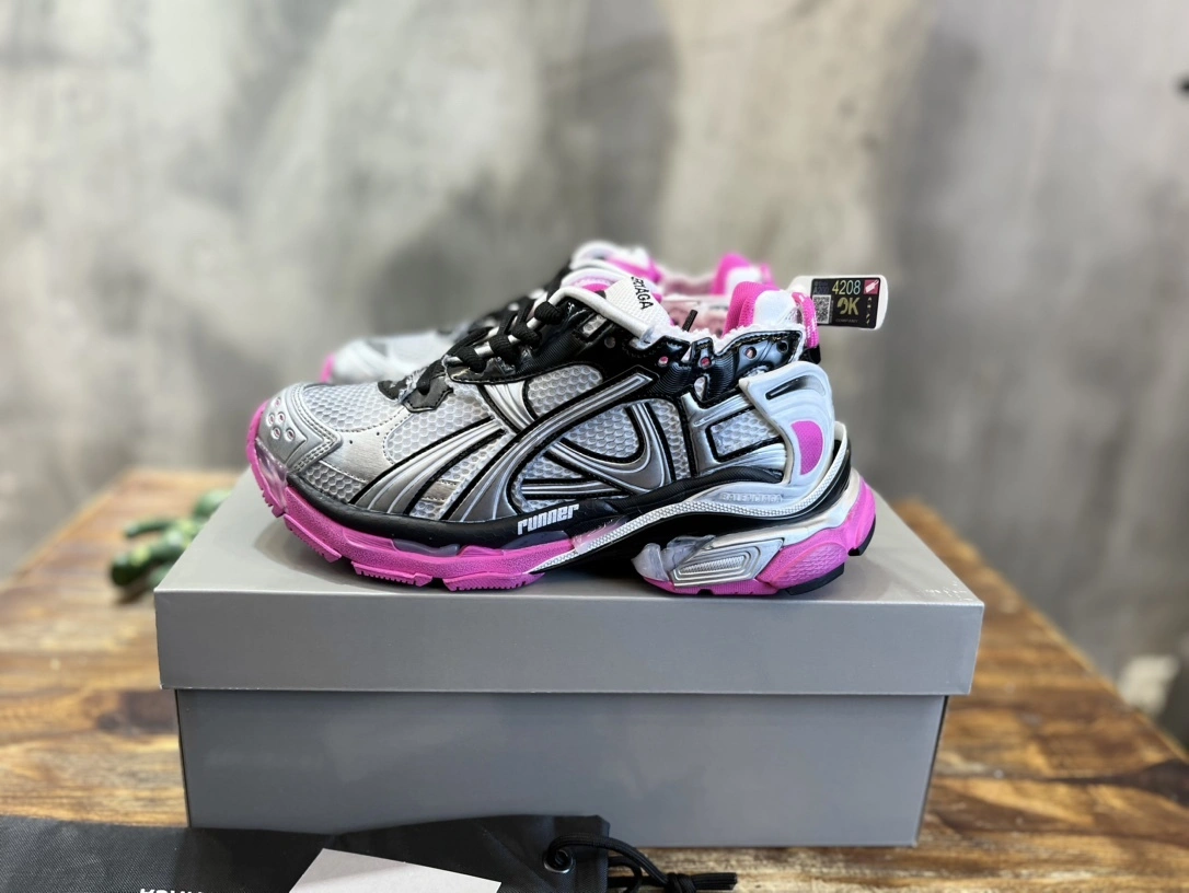 OOBB-- 772767W3RBW9155 Runner item: D-X158B2344