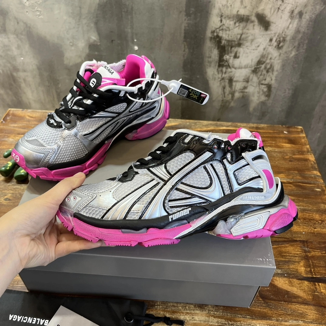 OOBB-- 772767W3RBW9155 Runner item: D-X158B2344