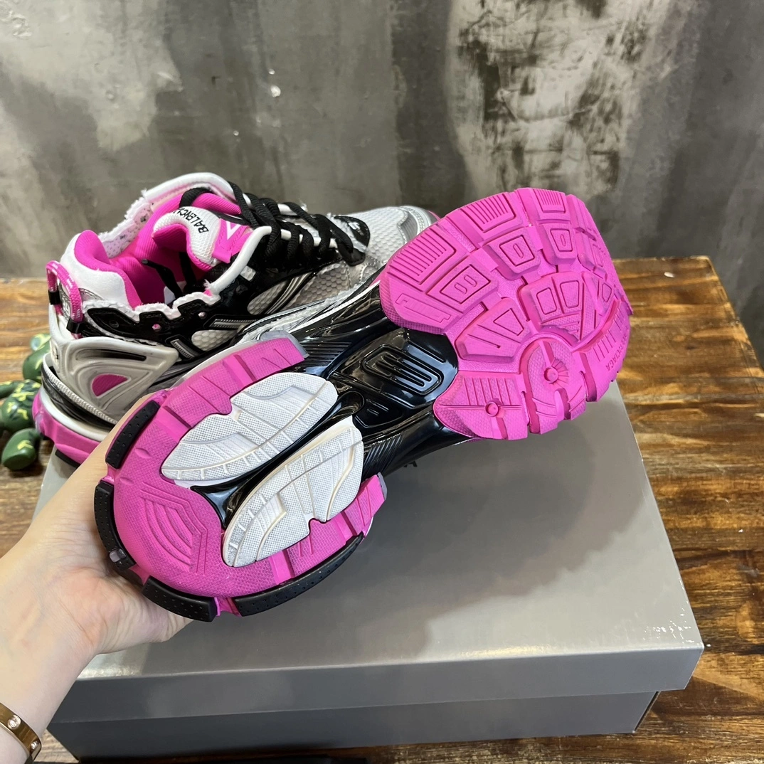 OOBB-- 772767W3RBW9155 Runner item: D-X158B2344