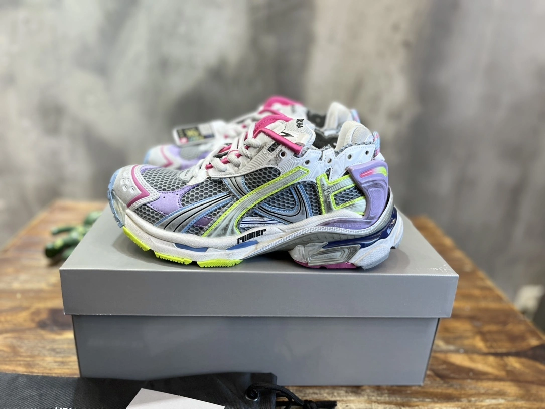 OOBB-- 772767W3RMU1745 Runner item: D-X158B2346