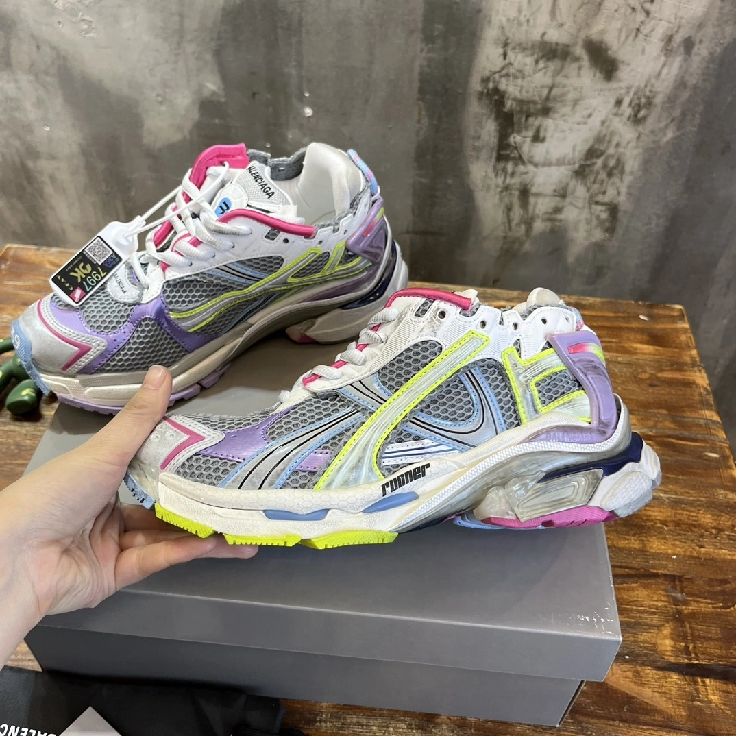 OOBB-- 772767W3RMU1745 Runner item: D-X158B2346