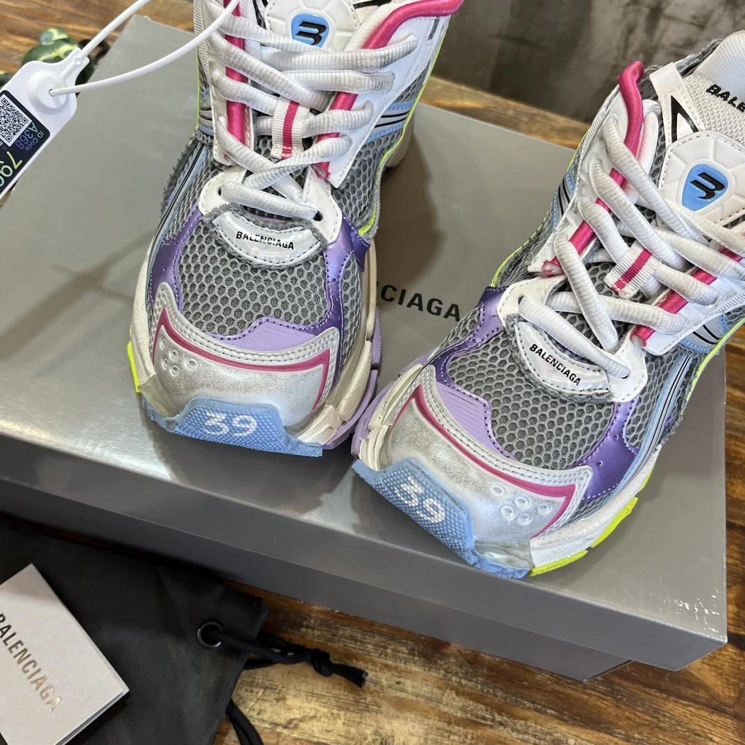 OOBB-- 772767W3RMU1745 Runner item: D-X158B2346