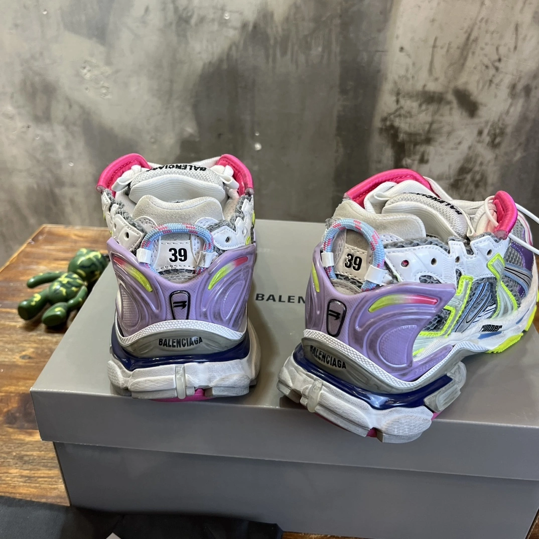 OOBB-- 772767W3RMU1745 Runner item: D-X158B2346