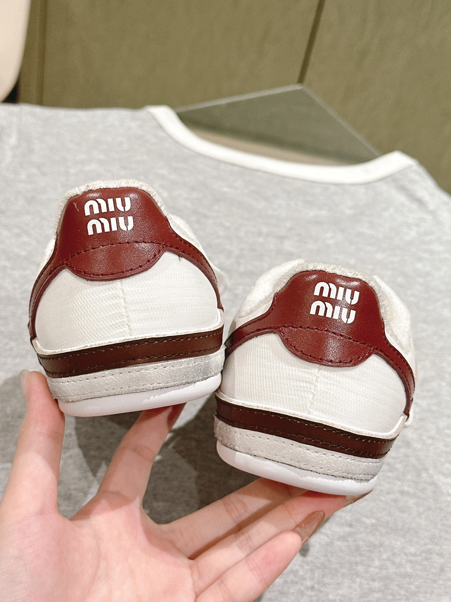 OOBB-- 7iu7iu 5E428E_71L_F0X97_F_A005 cowhide item：ET-X362I0620