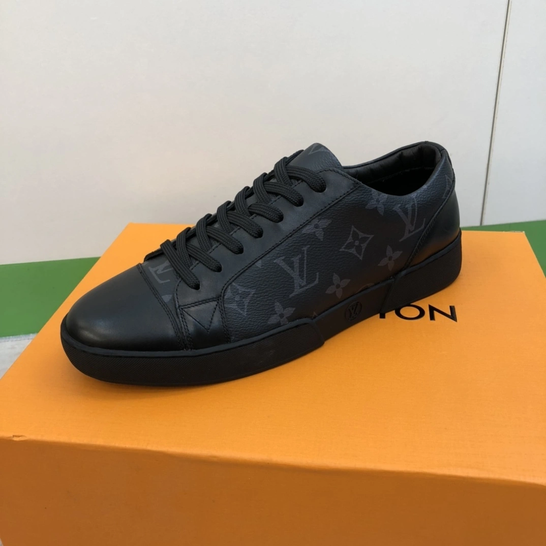 &OOBB-- 8V 1A2R4Q Calfskin item:D-X158J1098T