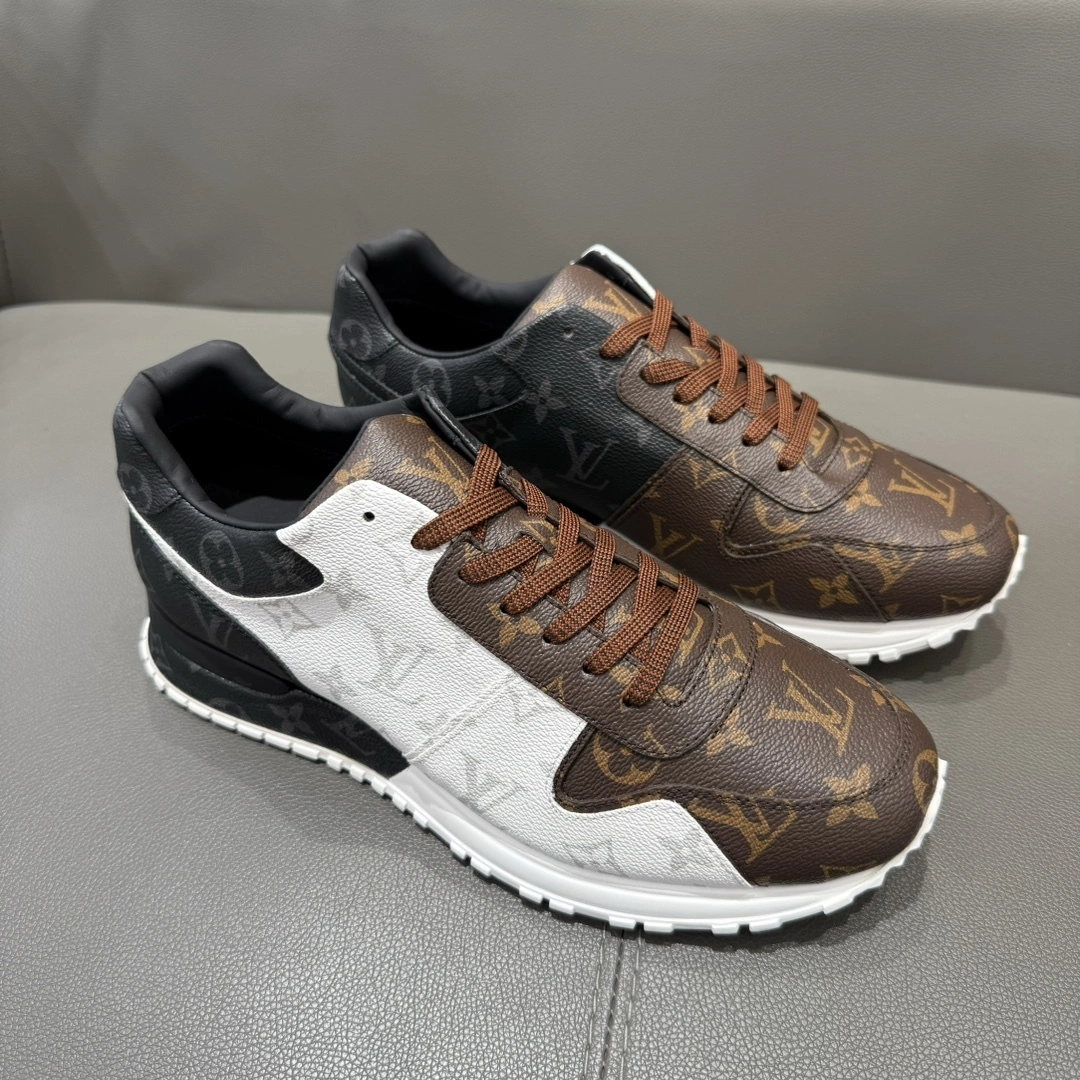 OOBB-- 8V 1A3N7W Run Away item:E-X230A0120