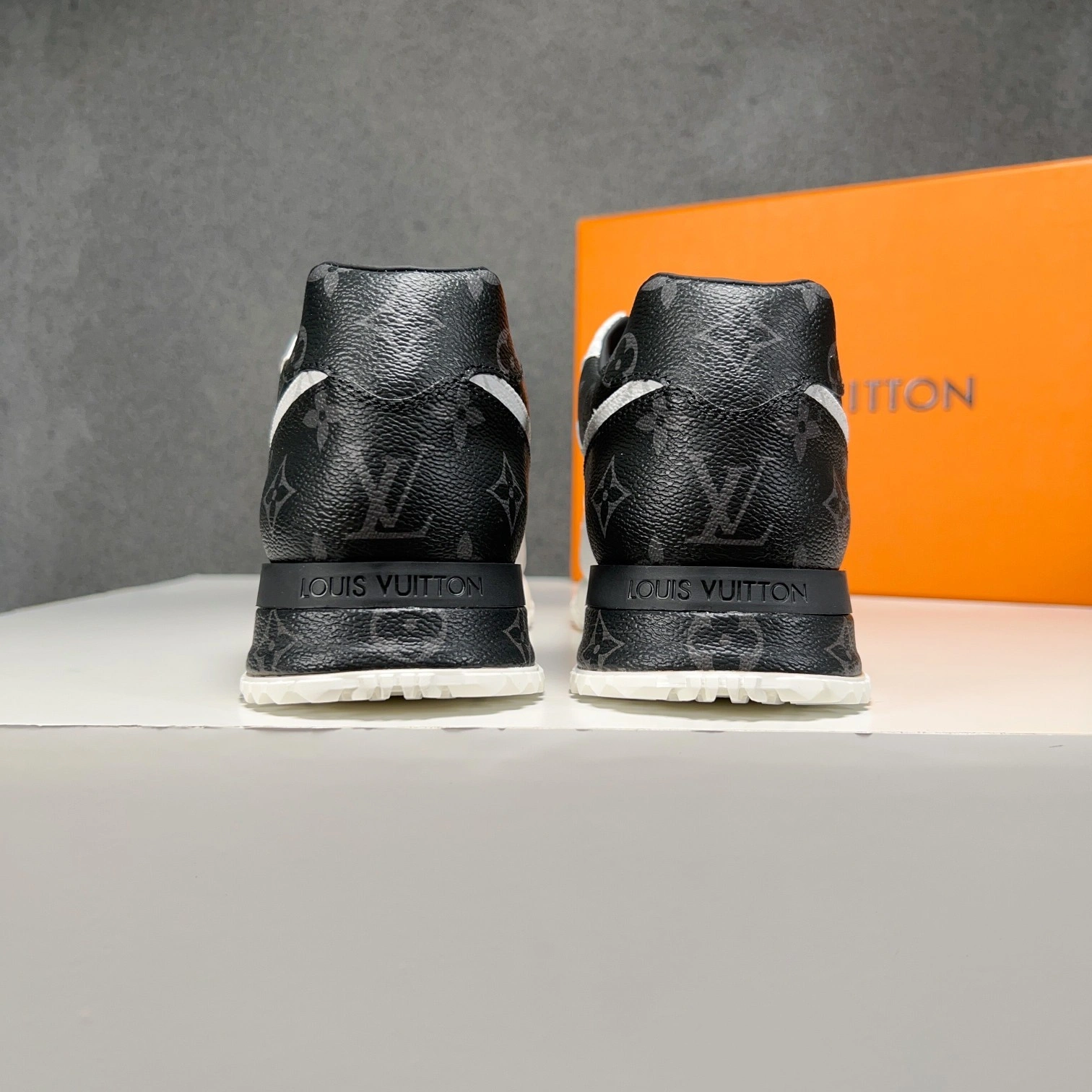 &OOBB-- 8V 1A8UZJ cowhide item:D-X158E2110