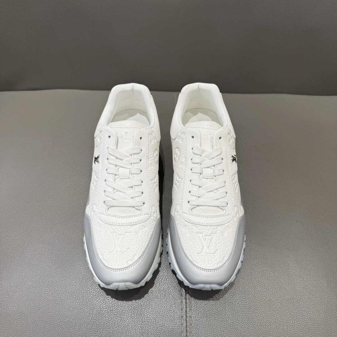 OOBB-- 8V 1A8V4K Run Away item:E-X230A0123