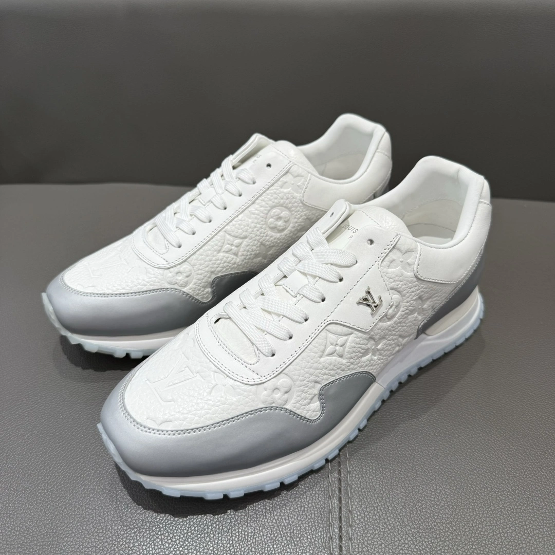 OOBB-- 8V 1A8V4K Run Away item:E-X230A0123